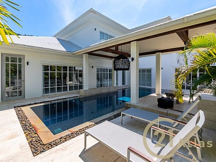 Luxurious 6 Bedrooms Pool Villa - Lamai