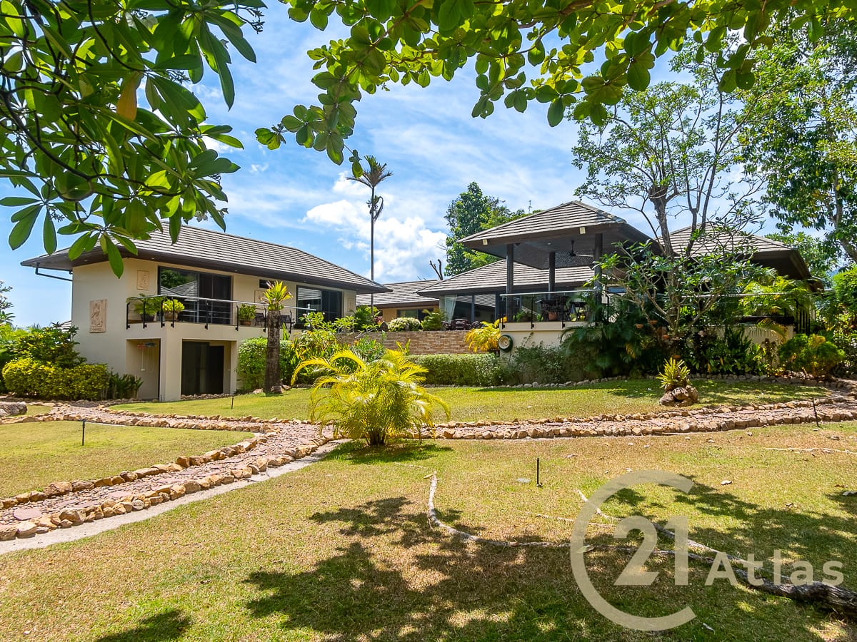 villa with garden for sale in koh samui